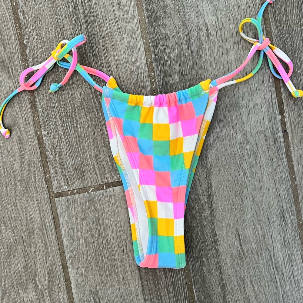 High leg extra cheeky bikini bottom